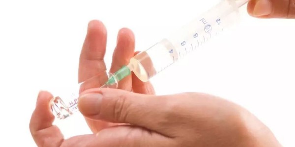 如何使用注射器注射長效青霉素