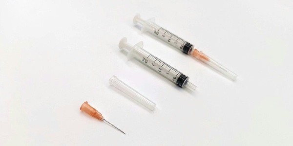 無菌注射器在化學(xué)實(shí)驗操作中的用途