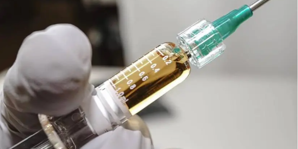 醫(yī)生使用注射器為何會推出一些藥水，這個小細節(jié)背后有大玄機！